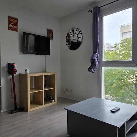 Individuel - Le Musset & Parking Gratuit Devant L'immeuble 그르노블